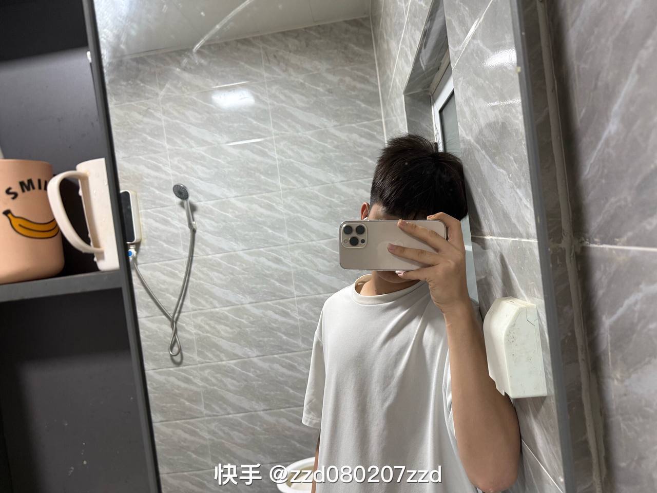 曝光一下这个贱人,真的就是贱人一个,要是…